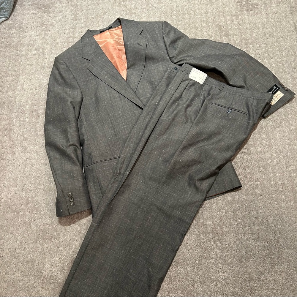 Classic Men's Gray Two-Piece Suit Jacket & Trousers